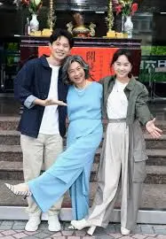 《我的意外室友》影评：啼笑皆非的同居生活，笑点与温情齐飞，寻找自我与爱的真谛！